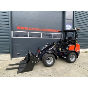 Kubota RT260-2 ( Giant 2500 HD-XTRA )